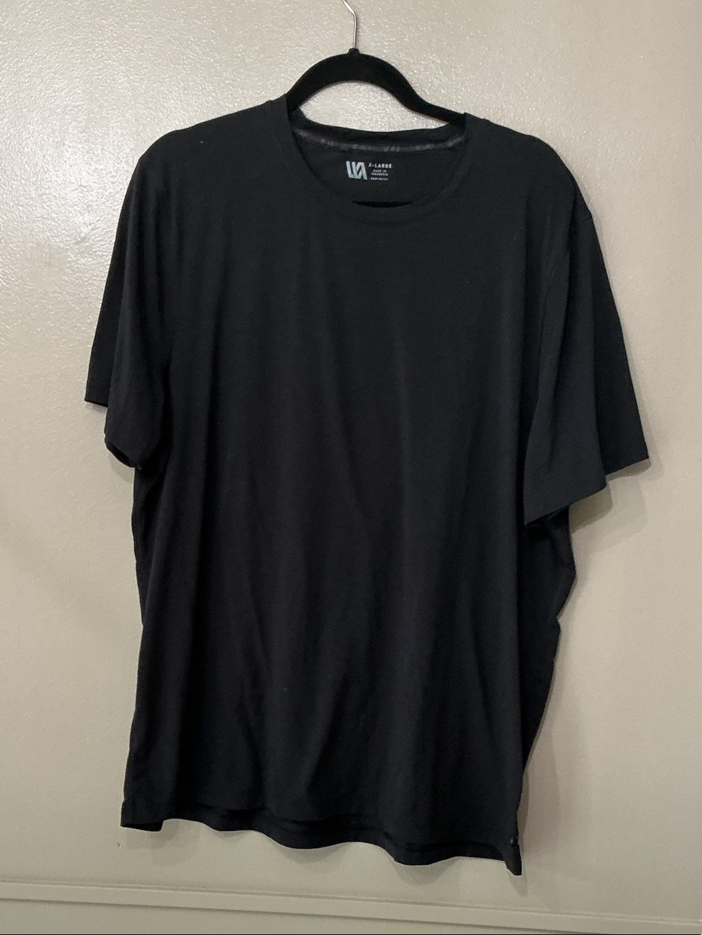 Men's Black Crew Neck Tee - LA Brand